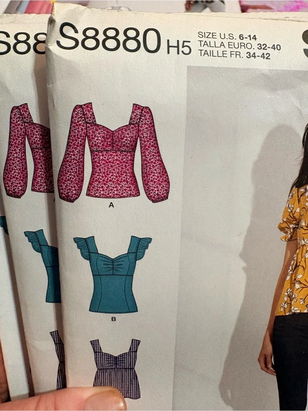 BN UNCUT SIMPLICITY 8880 H5 SEWING PATTERNS TOPS BLOUSE